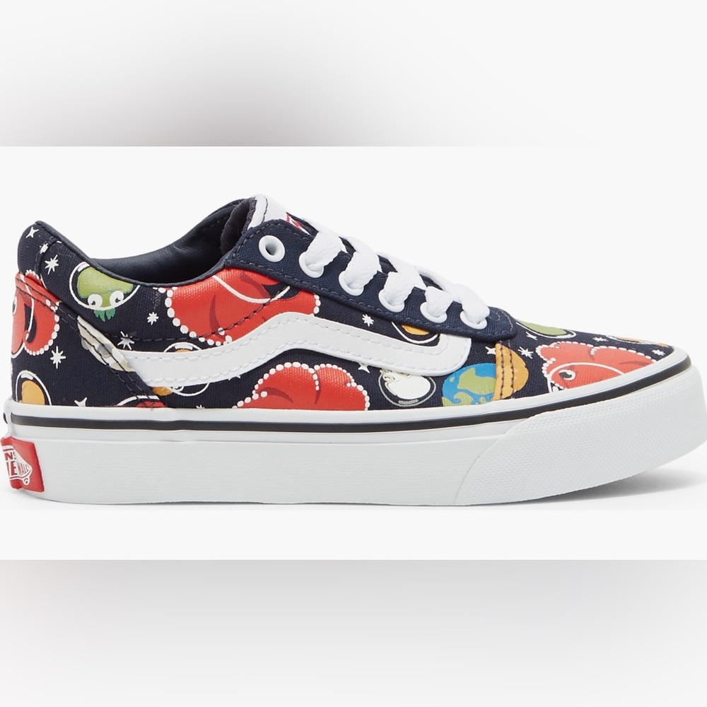 New without Box Vans Kid Ward Glow Fish sneaker Size 4